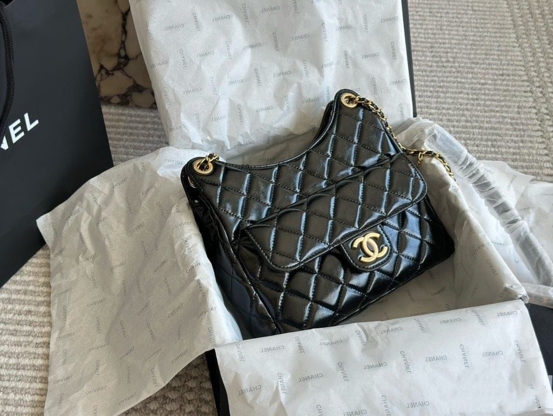 chanel new gold coin bag coin bag