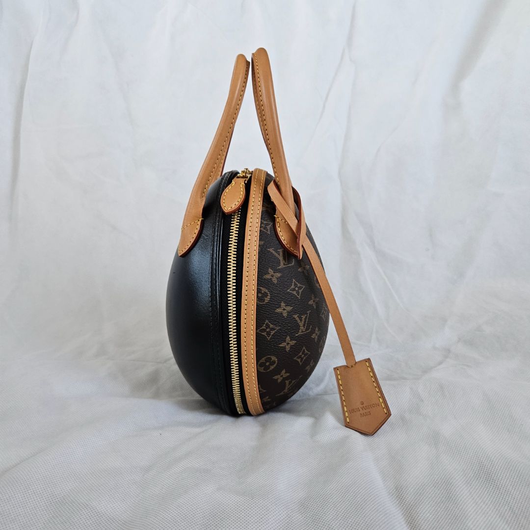 Louis Vuitton Monogram Canvas and Leather Egg Bag