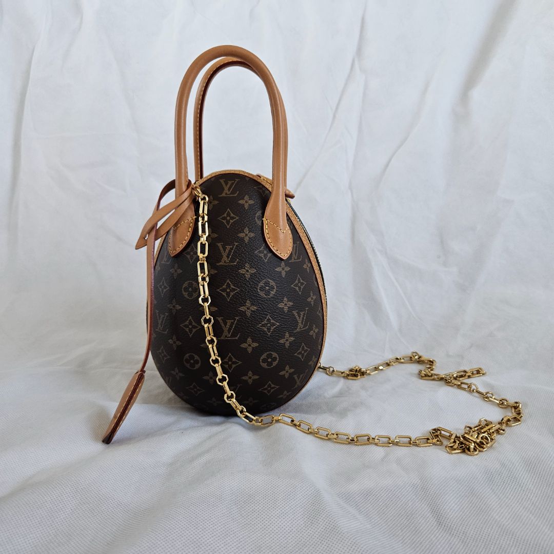 Louis Vuitton Monogram Canvas and Leather Egg Bag