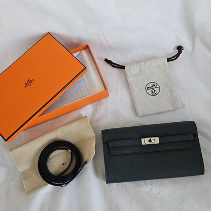 Hermès Kelly To Go Veau Evercolor in Gris Misty