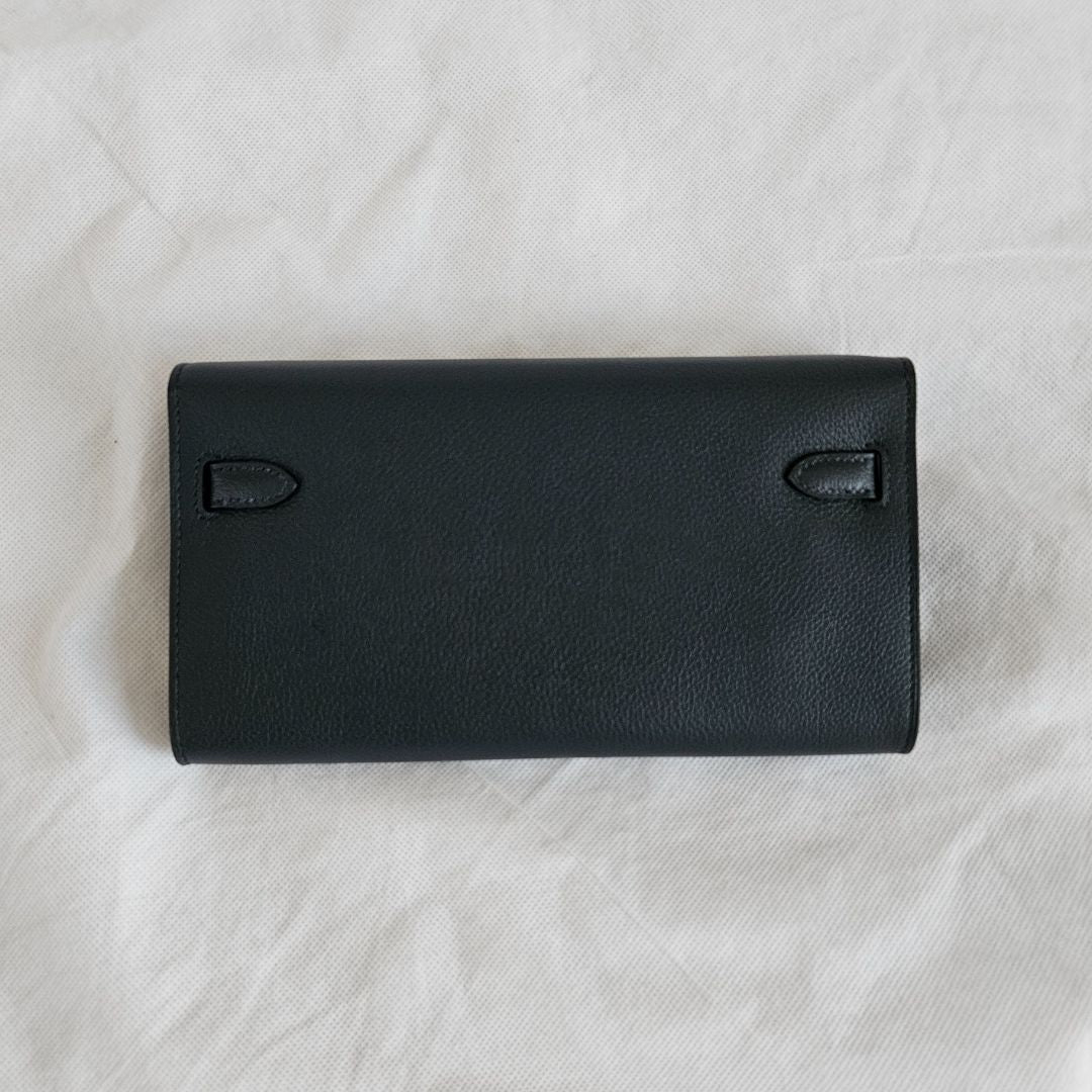 Hermès Kelly To Go Veau Evercolor in Gris Misty