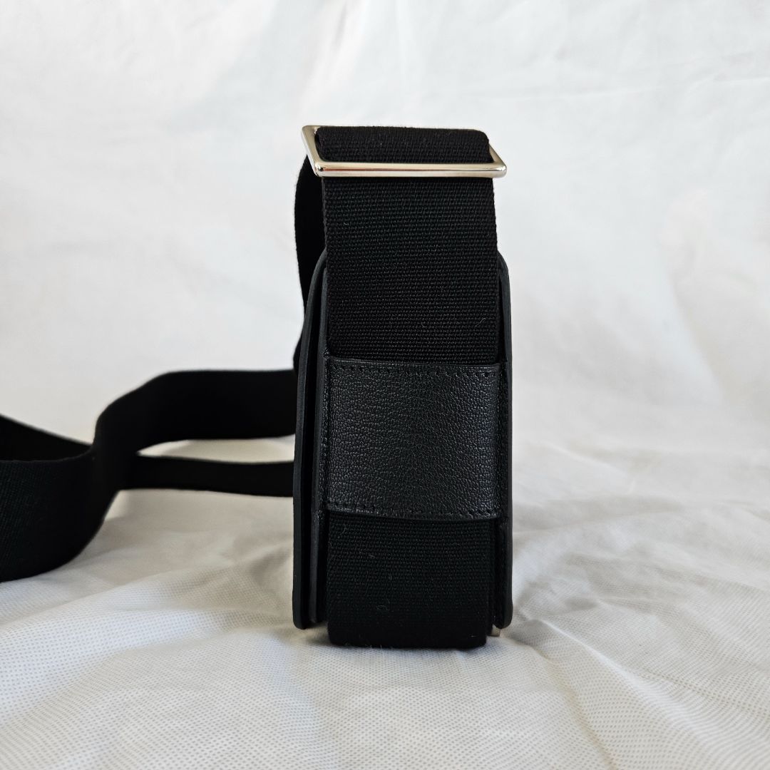 Hermès Noir Chevre Leather Geta Bag