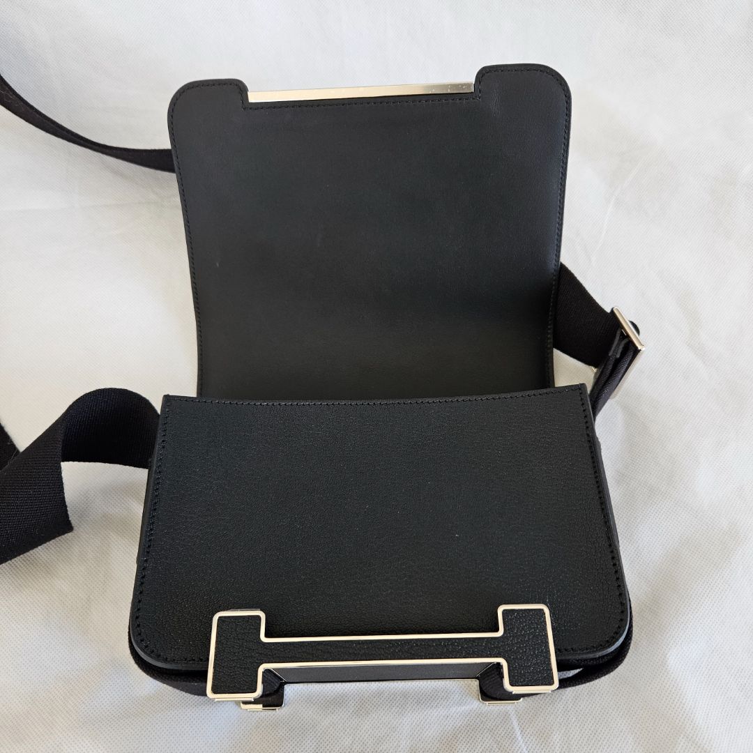 Hermès Noir Chevre Leather Geta Bag
