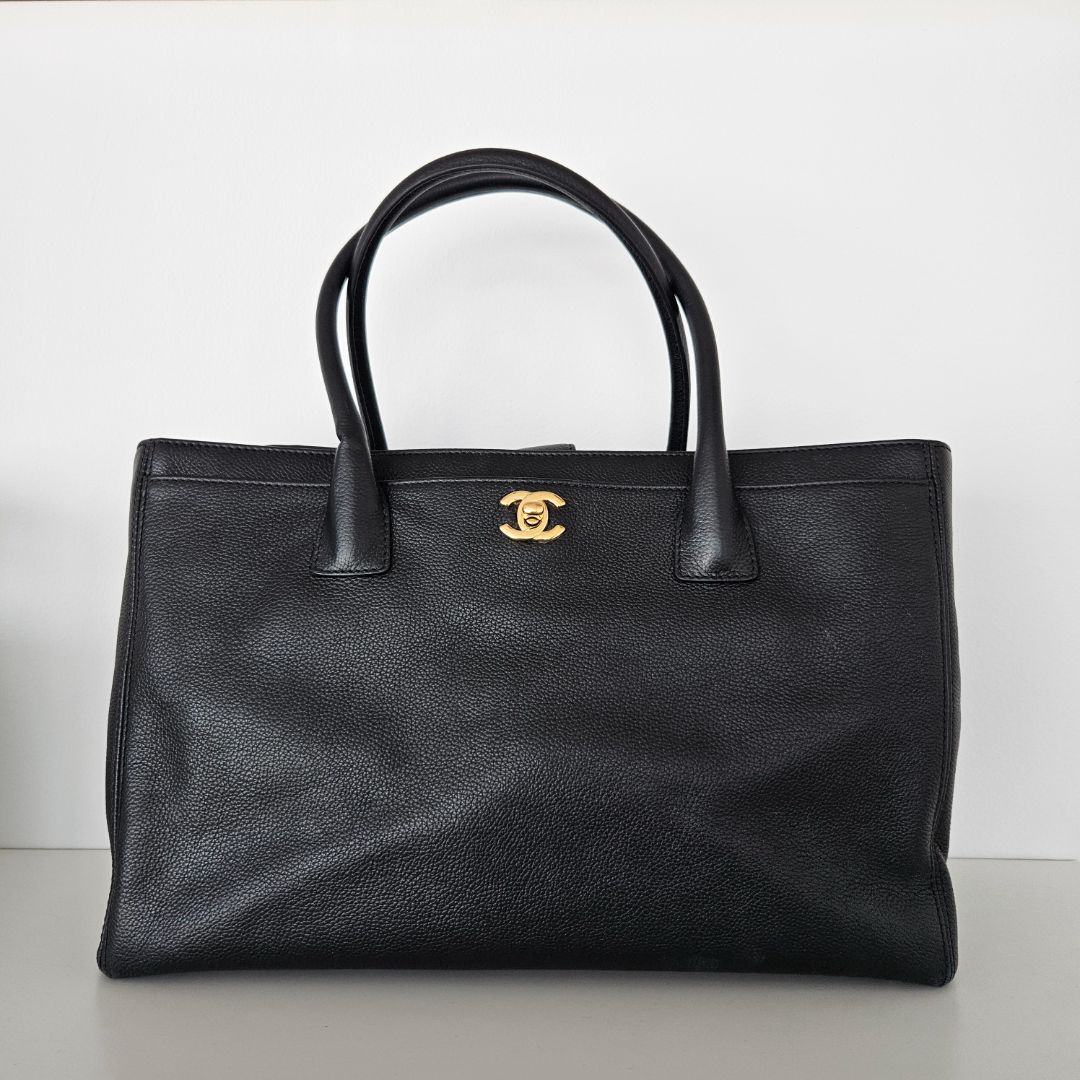 Chanel black executive small bag