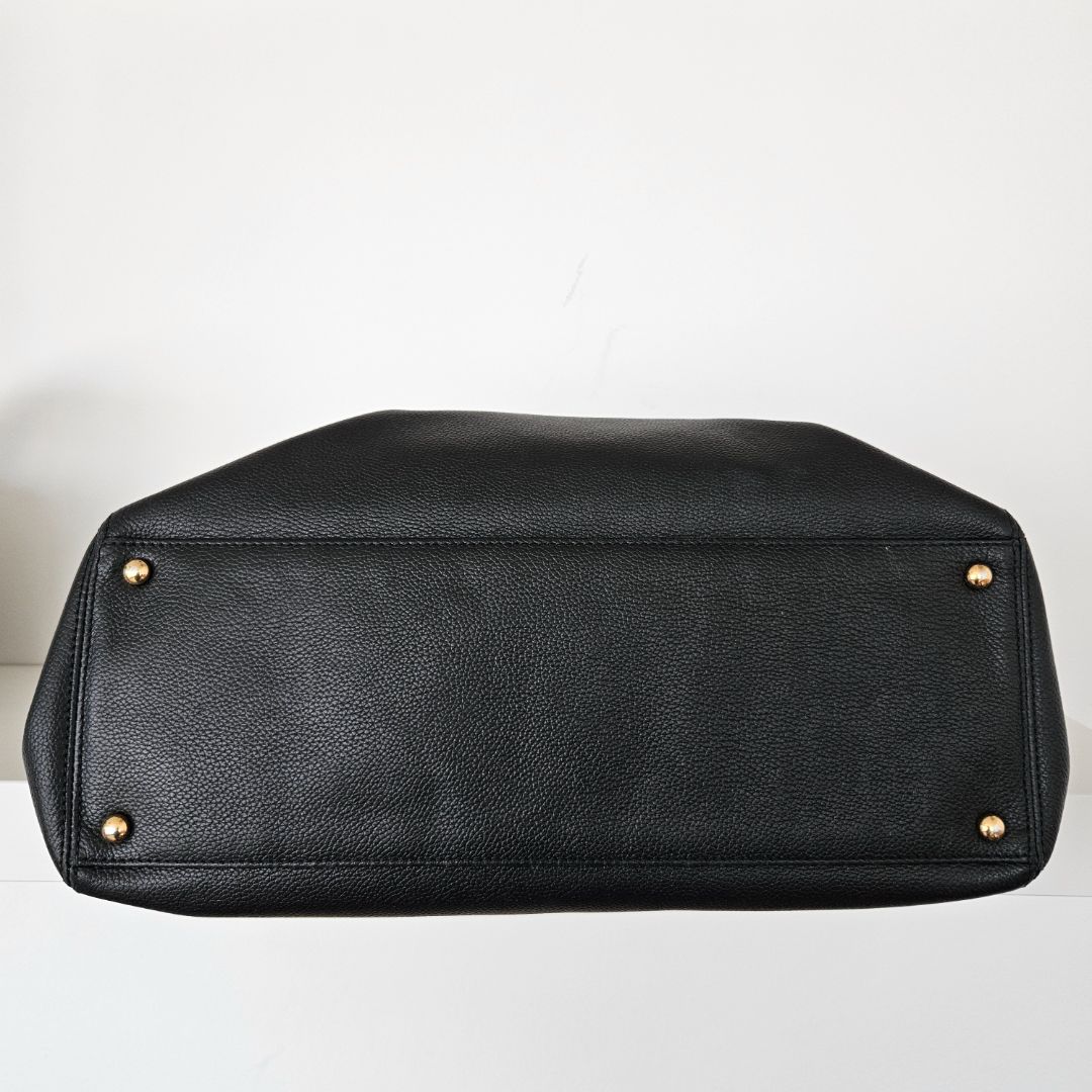 Chanel black executive small bag