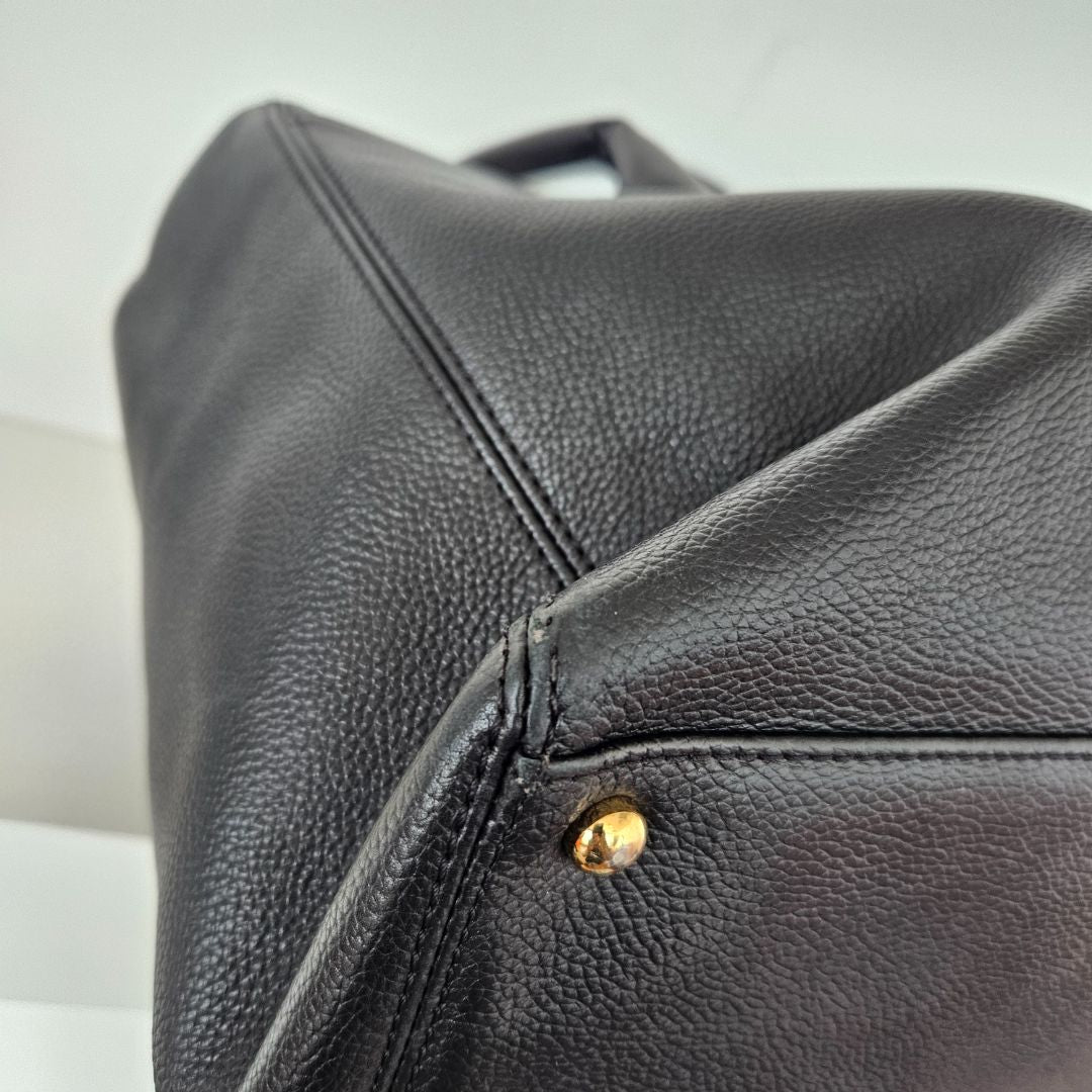 Chanel black executive small bag