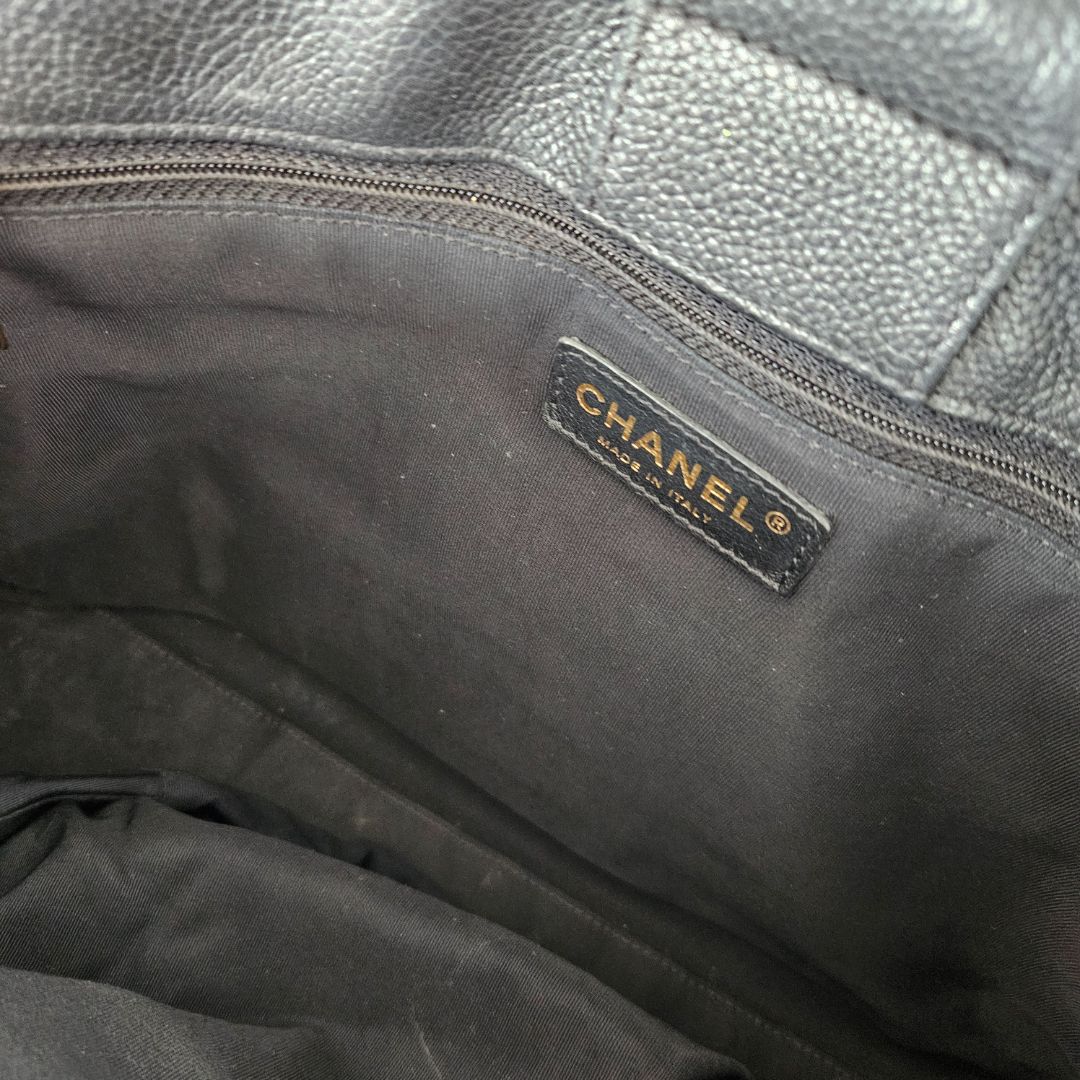 Chanel black executive small bag