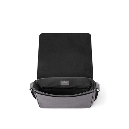 Louis Vuitton M30851 District PM