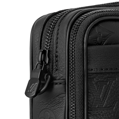 Louis Vuitton Alpha Wearable Wallet M82544