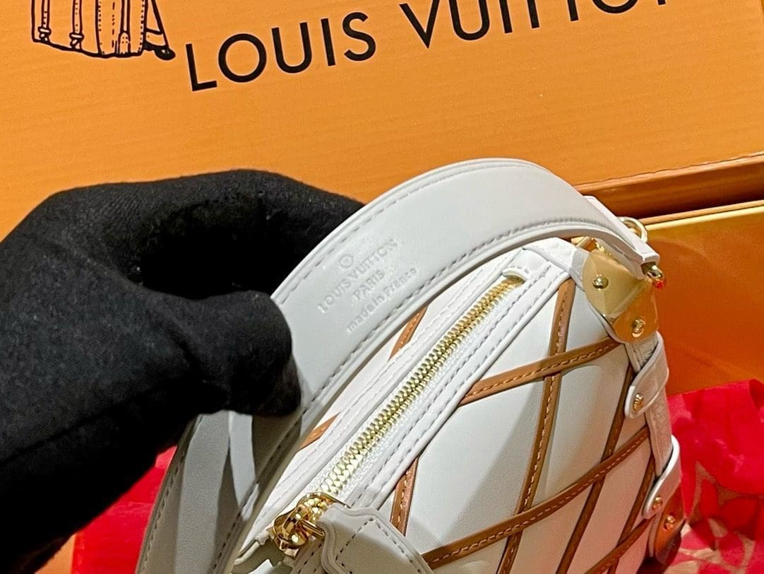 Louis Vuitton M25216 Side Trunk PM