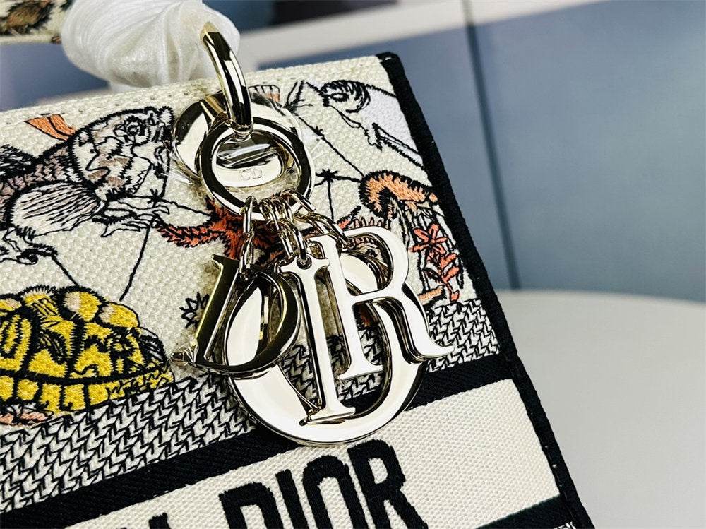 Christian Dior Medium Lady D-Lite Bag