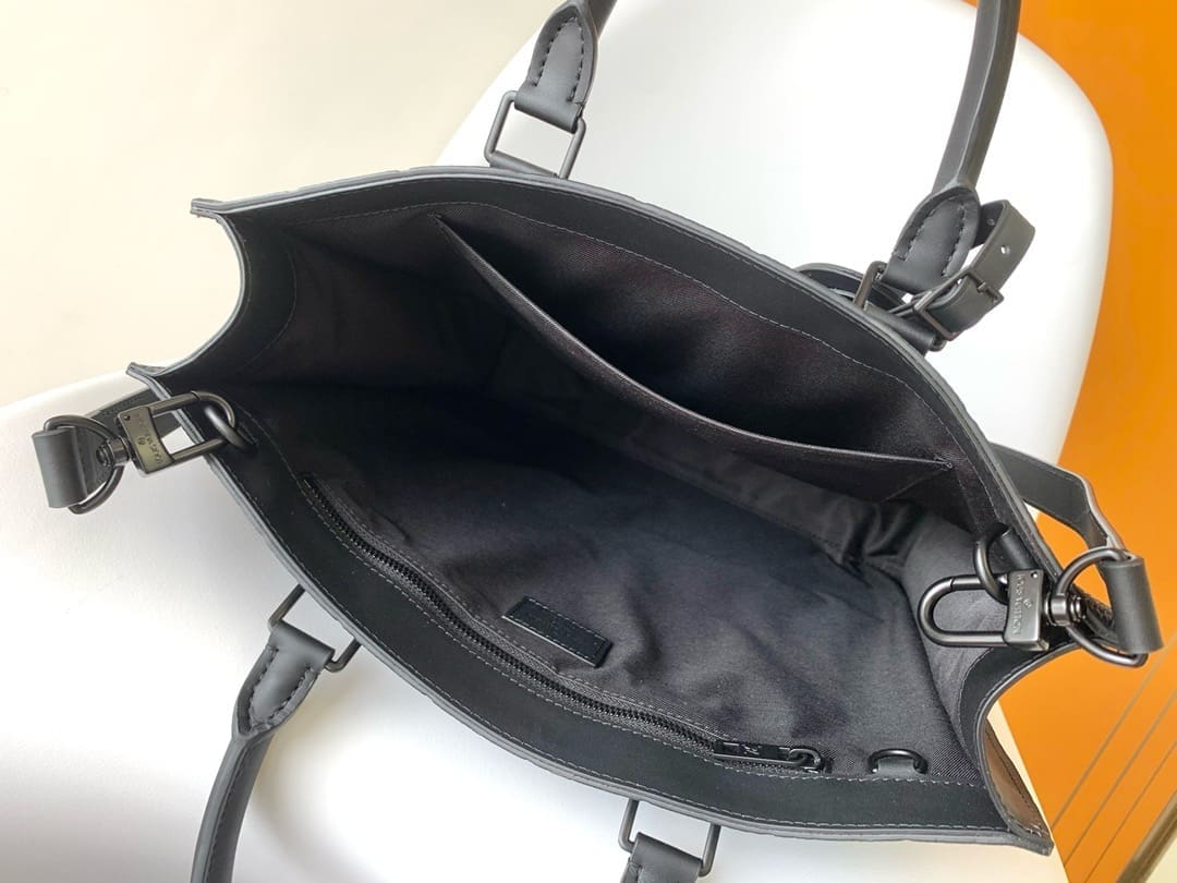 Louis Vuitton M21866 Sac Plat NV