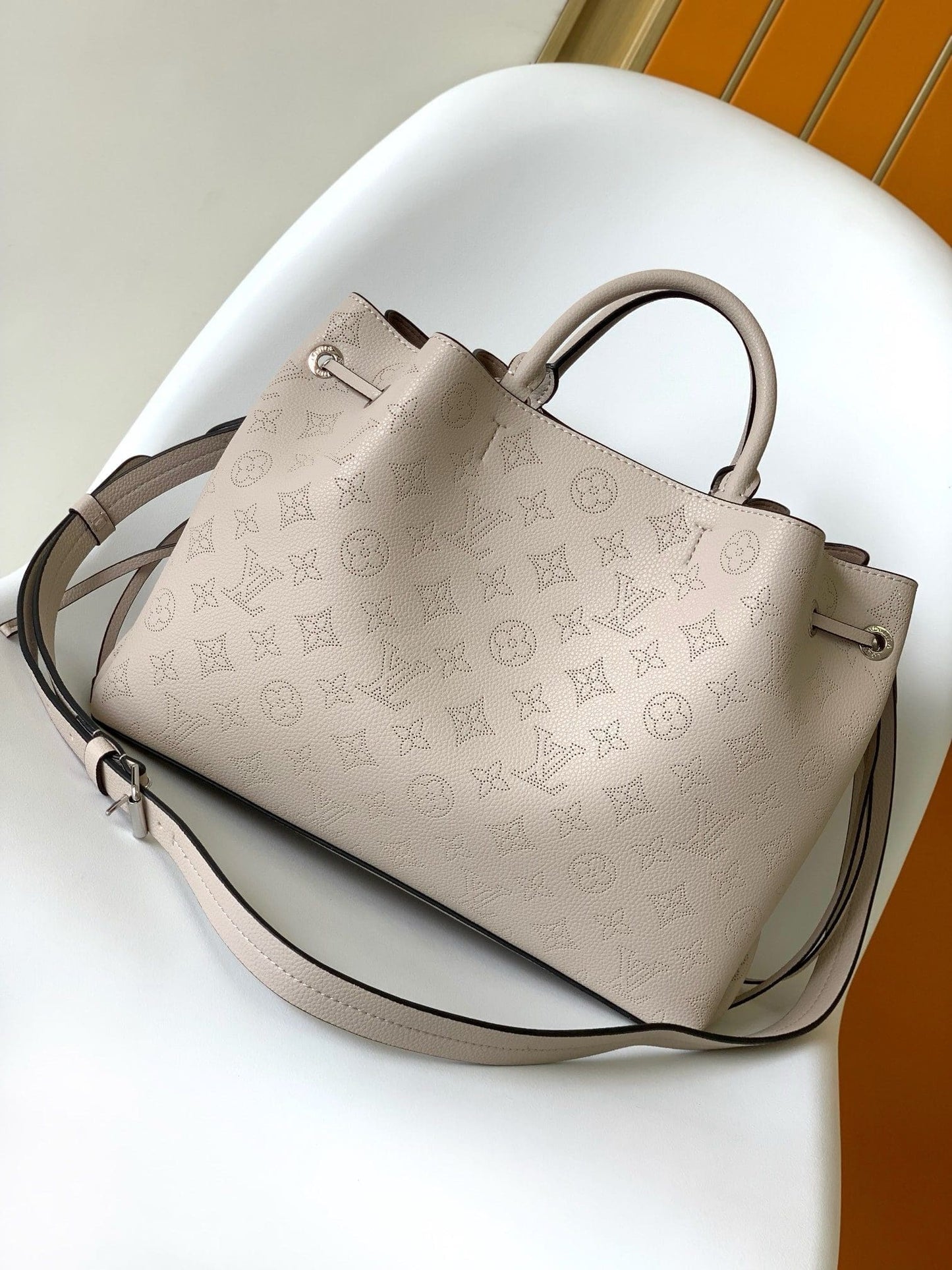 Louis Vuitton M59201 Bella Tote