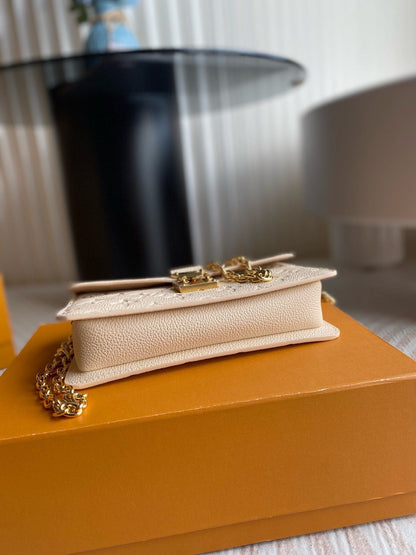 Louis Vuitton M82836 WALLET ON CHAIN METIS handbags