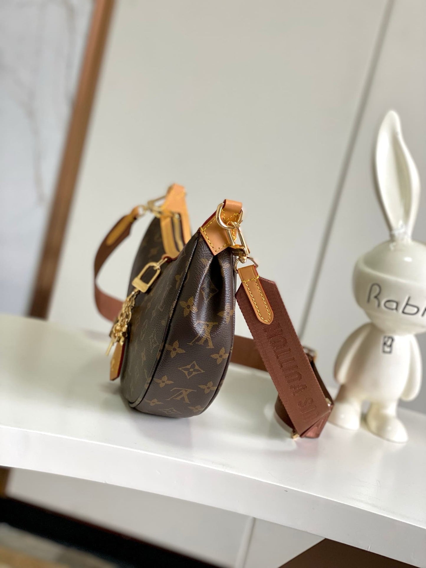 Louis Vuitton M12939 Looping