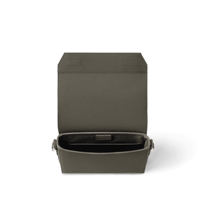 Louis Vuitton M25125 Takeoff Messenger PM