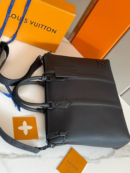 Louis Vuitton M59158 LOCK IT TOTE