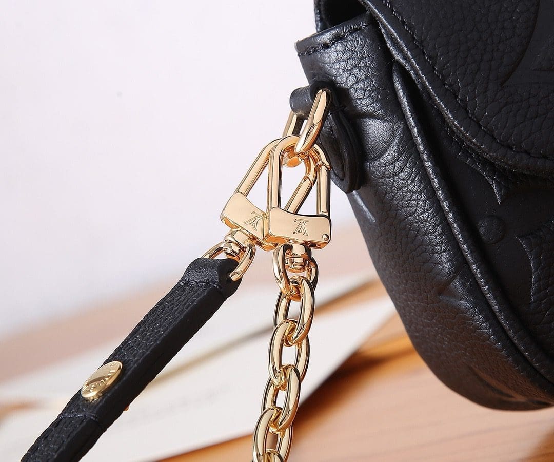 Louis Vuitton M82154 WALLET ON CHAIN IVY handbag