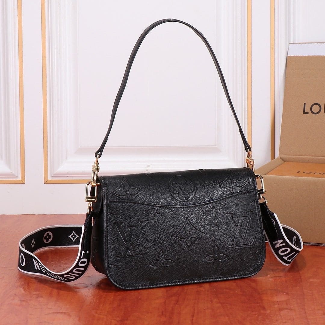 Louis Vuitton M46386 Diane