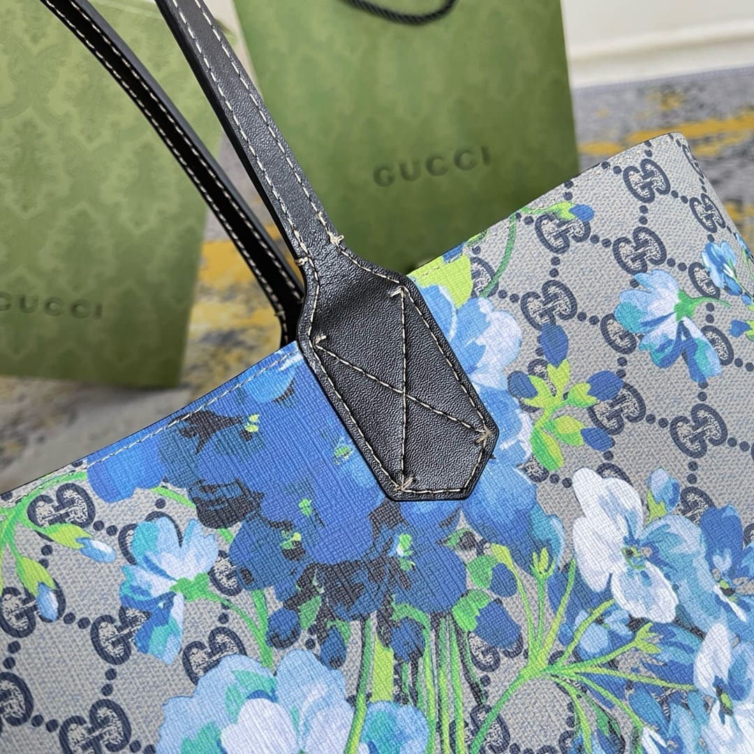 GUCCI Supreme Monogram Blooms Medium Reversible Tote Beige Blue Navy