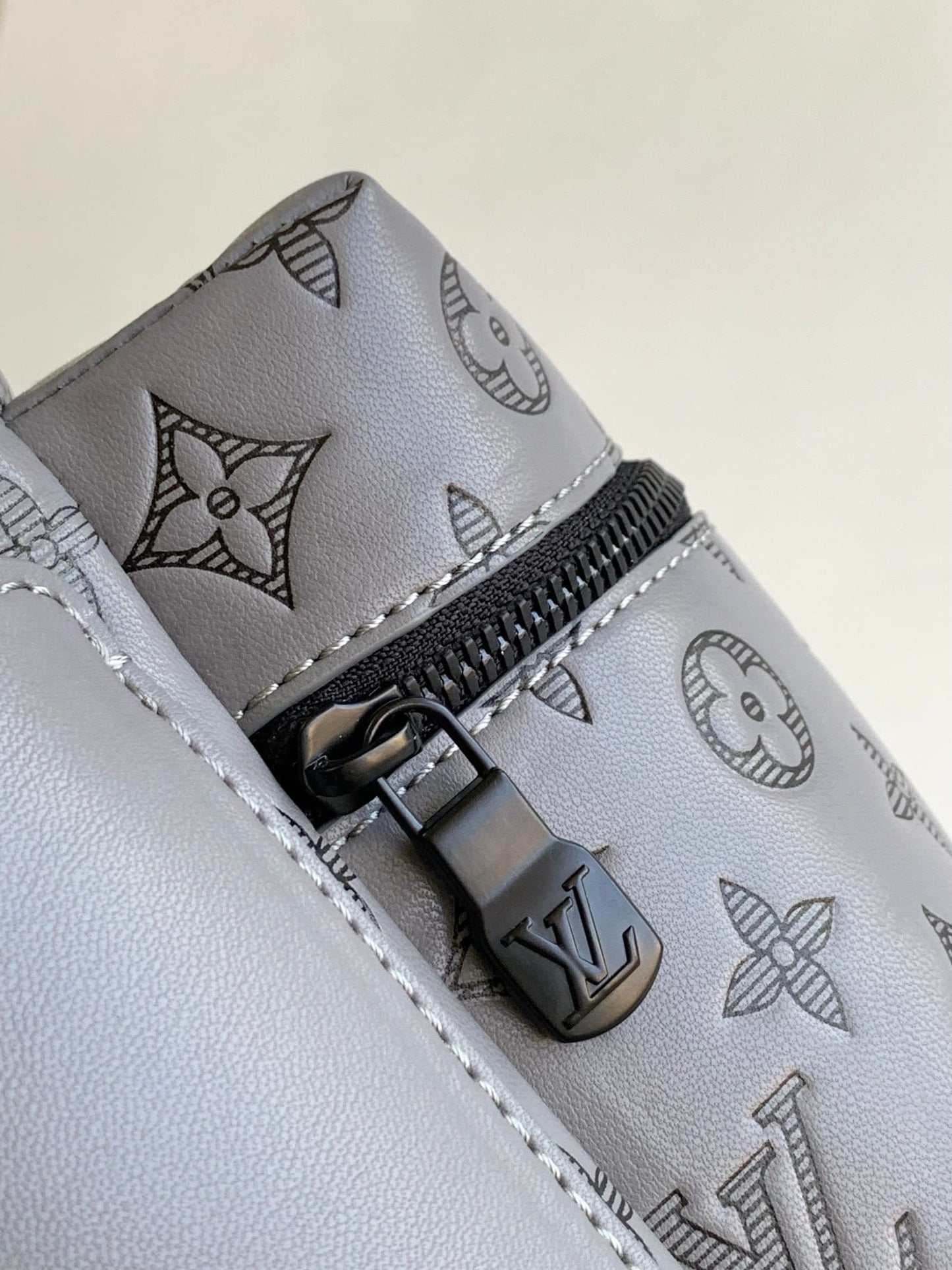 Louis Vuitton M46557 Discovery Backpack