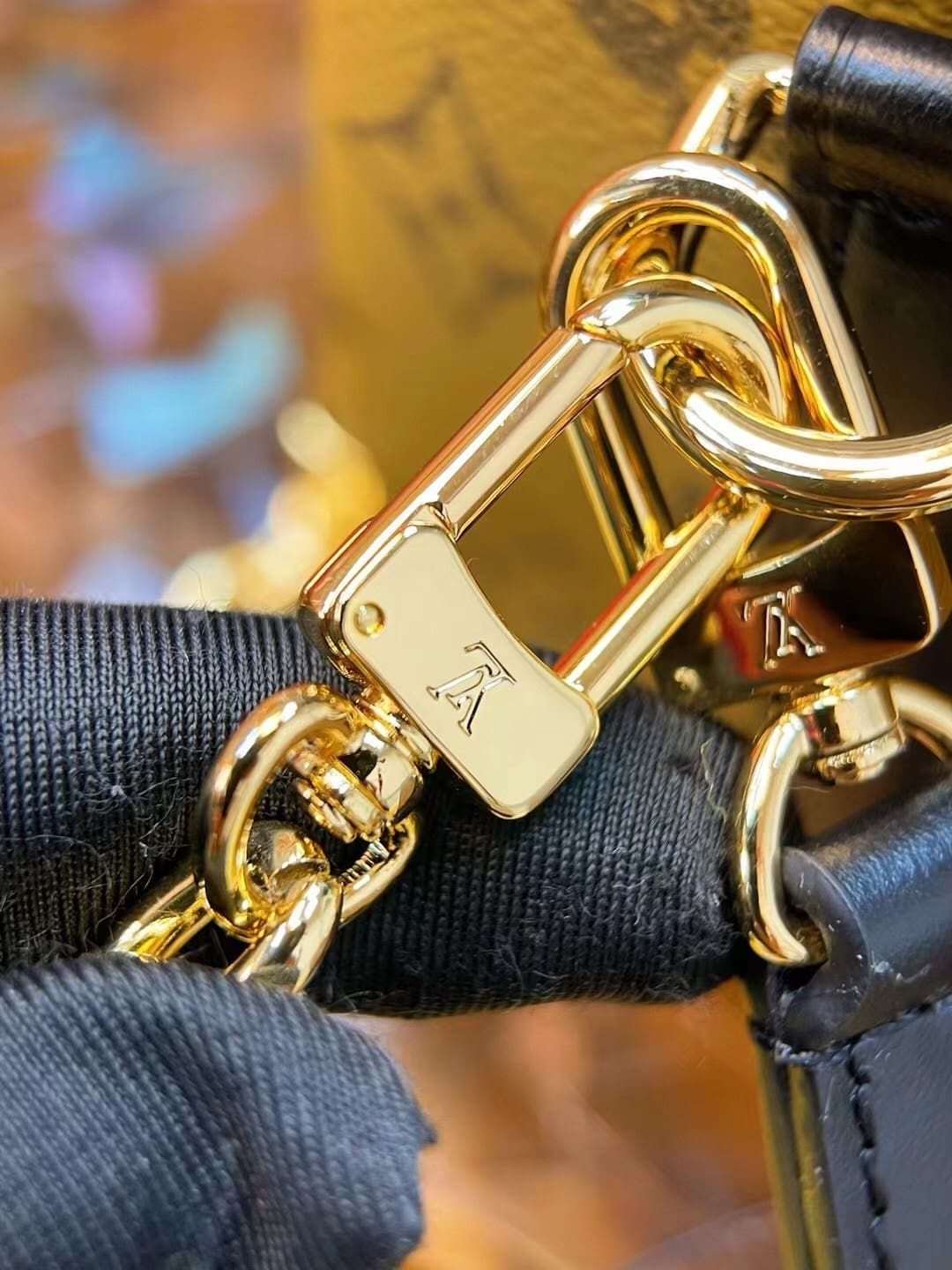 Louis Vuitton M82885 Noé Purse LV Charms