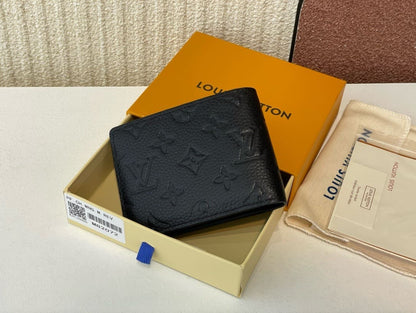 Louis Vuitton M82072 Multiple Wallet