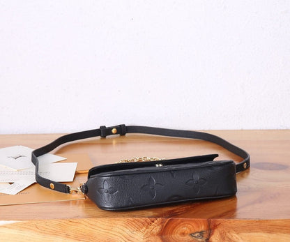 Louis Vuitton M82154 WALLET ON CHAIN IVY handbag