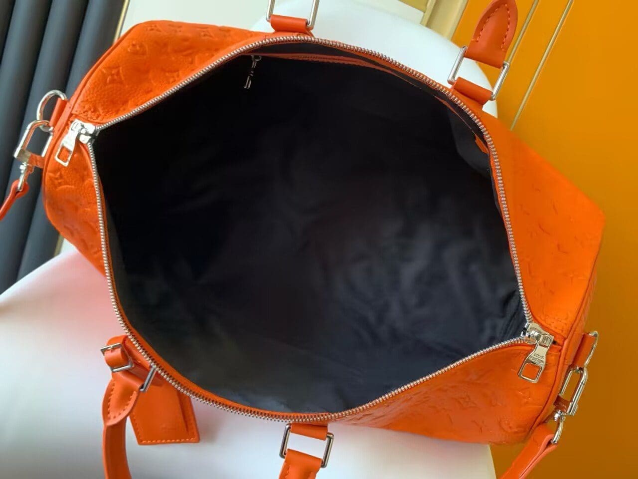 Louis Vuitton M23749 Keepall Bandoulière 50