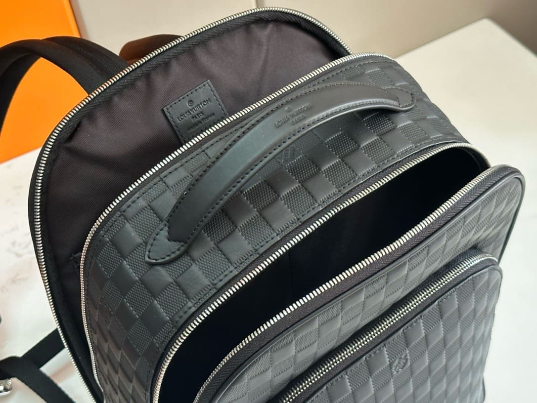 Louis Vuitton N40501 Avenue Backpack