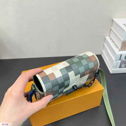 Louis Vuitton M83172 Steamer Wearable Wallet