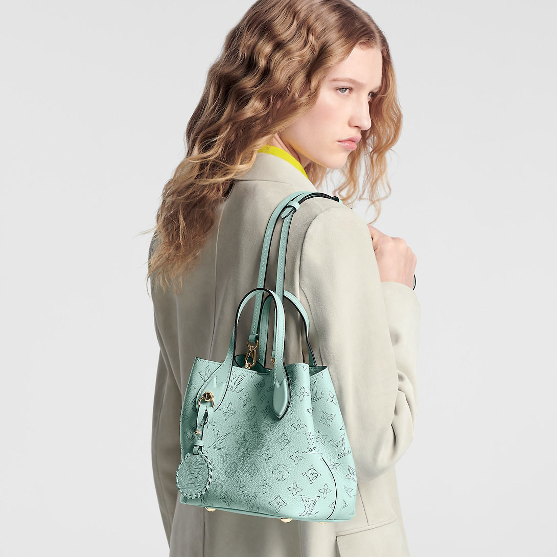 Louis Vuitton M24930 Blossom PM