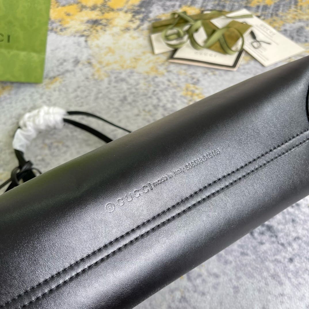 GUCCI Supreme Monogram Blooms Medium Reversible Tote