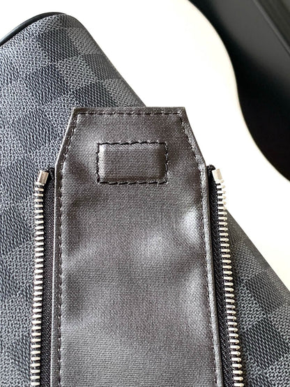 Louis Vuitton N40127 DOPP toiletry bag