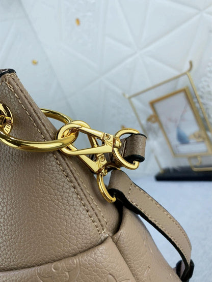 Louis Vuitton M45523 Maida hobo