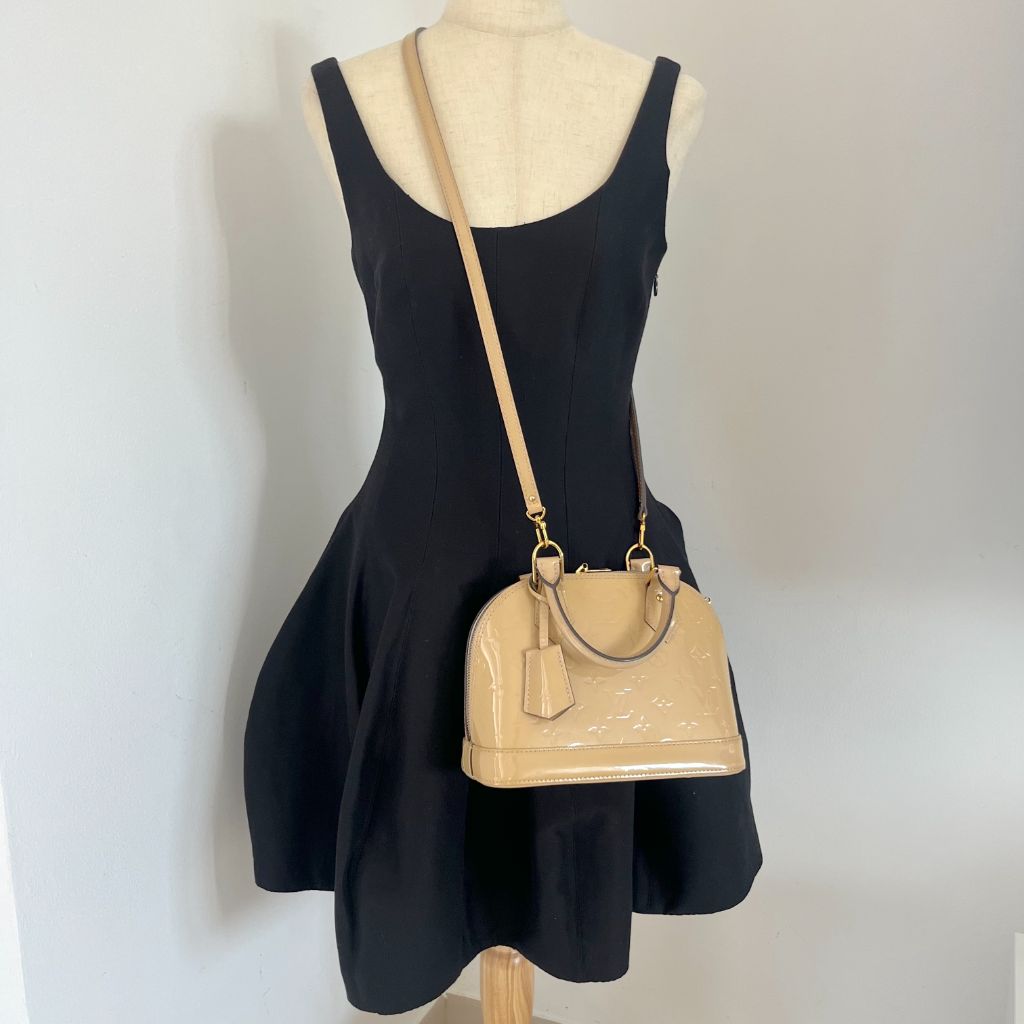 Louis Vuitton vernis monogram alma bb