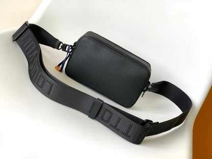 Louis Vuitton M59161 Alpha Wearable Wallet