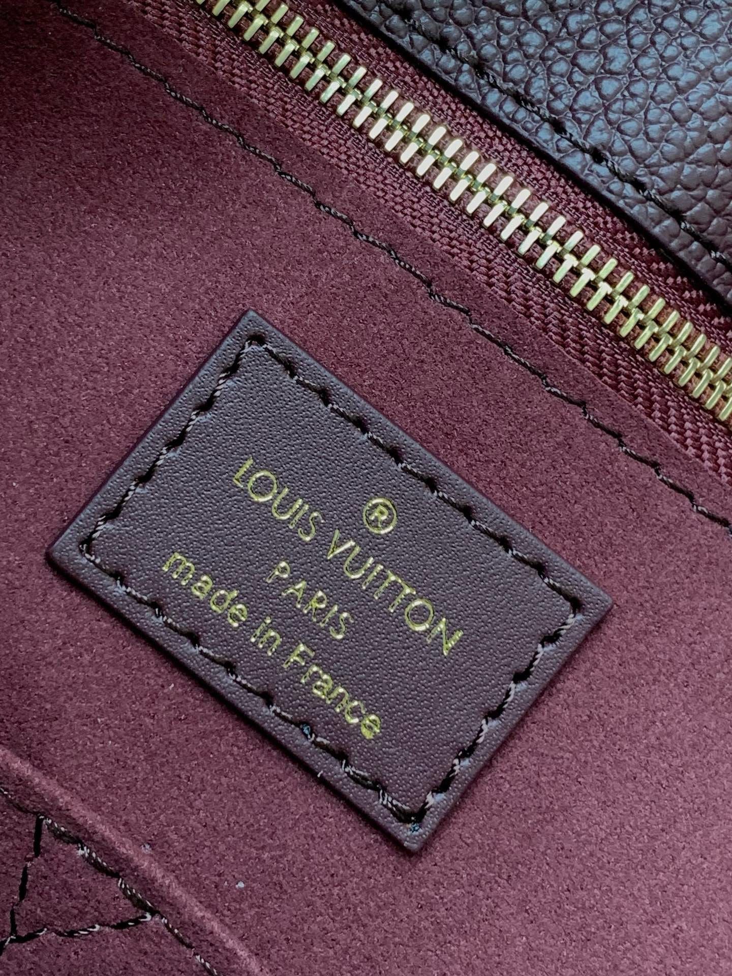 Louis Vuitton M46601 OnTheGo MM