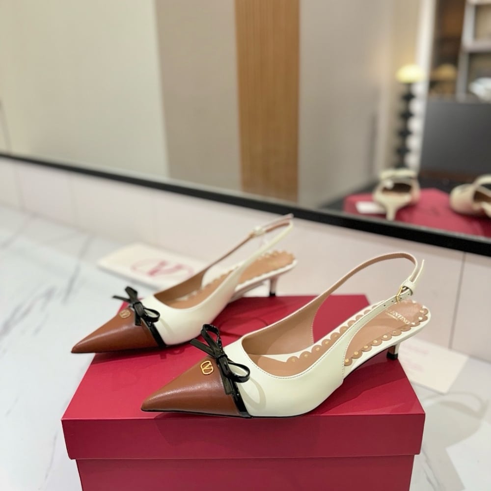 VALENTINO BEPOINTY SLINGBACK PUMPS IVORY AND TOBACCO 6W2S0LL3YEA CVM