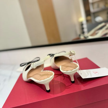 VALENTINO BEPOINTY SLINGBACK PUMPS IVORY AND TOBACCO 6W2S0LL3YEA CVM