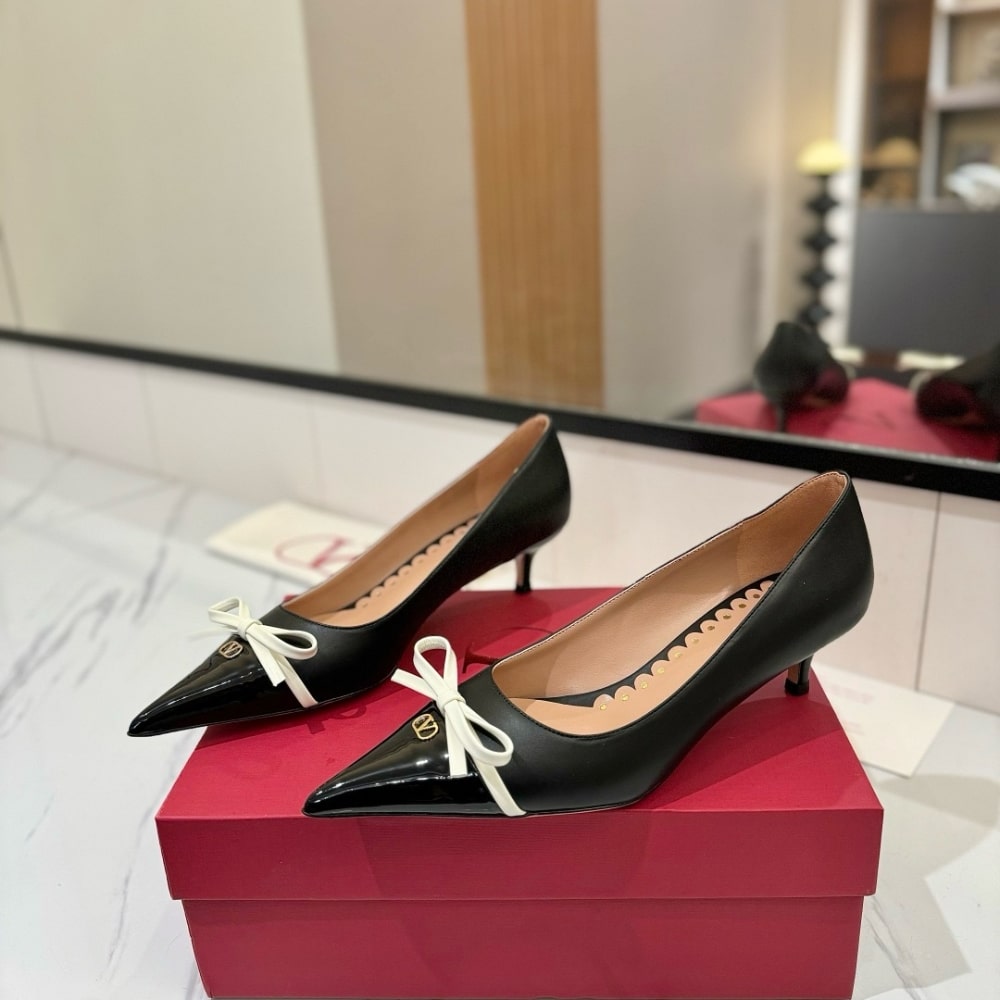 VALENTINO BEPOINTY PUMP IN PATENT LEATHER BLACK 6W2S0LQ0DAL 790