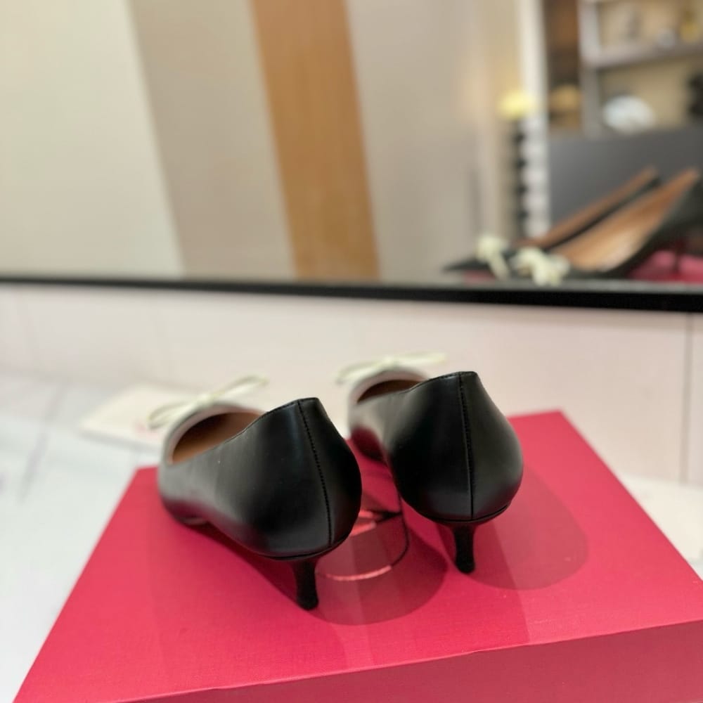 VALENTINO BEPOINTY PUMP IN PATENT LEATHER BLACK 6W2S0LQ0DAL 790