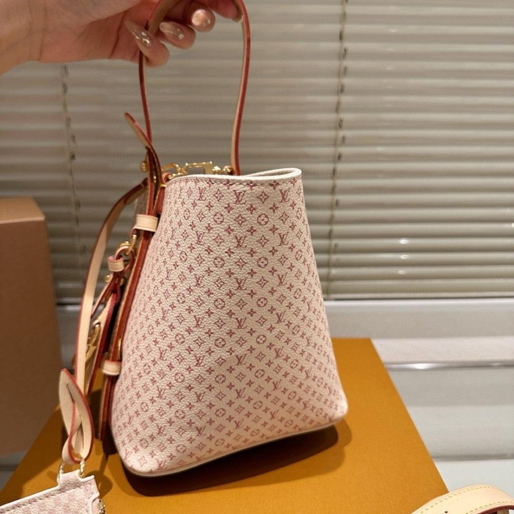 LV ALL IN BB SAND 16CM M15130