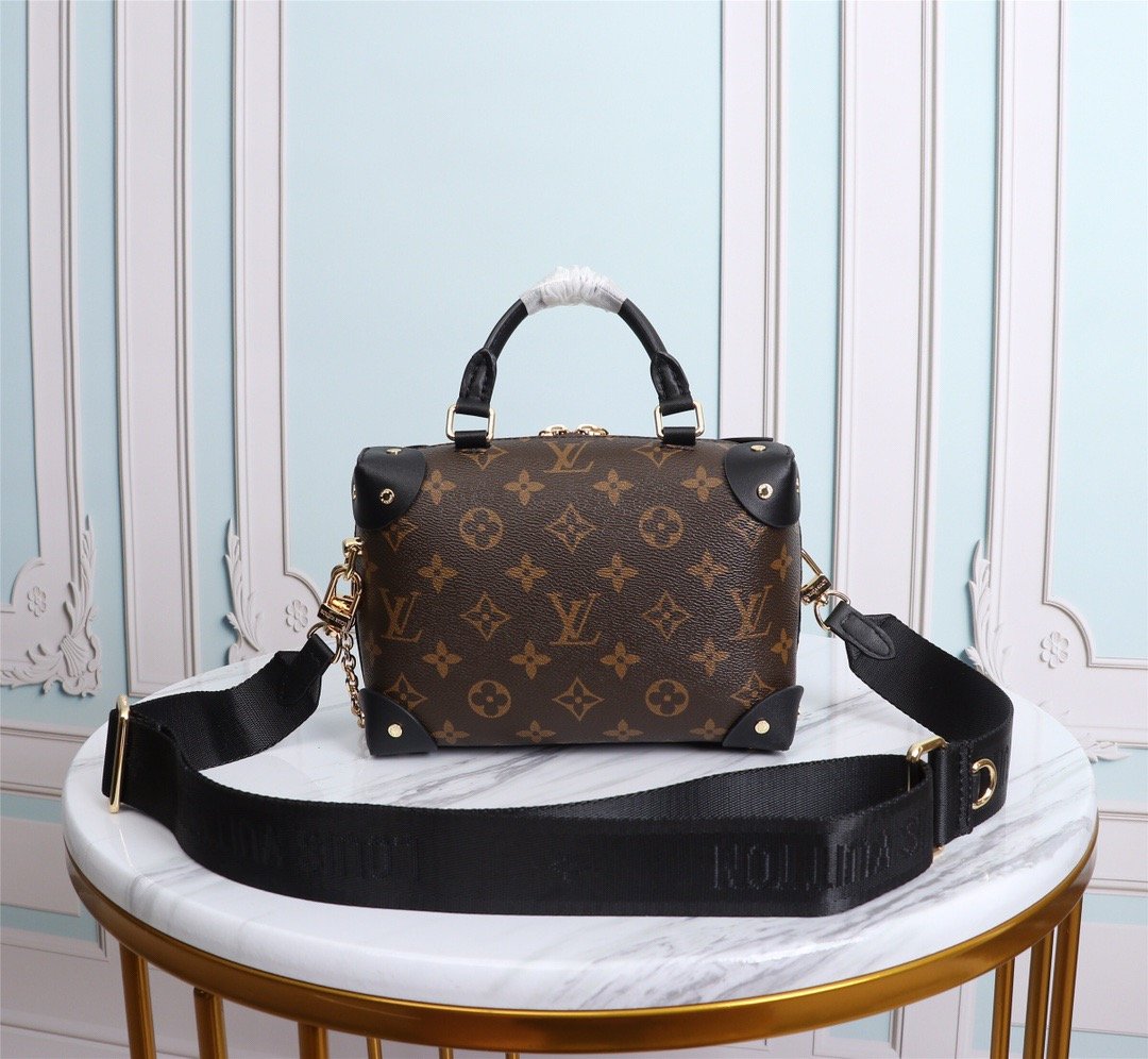 Louis Vuitton Petite Malle