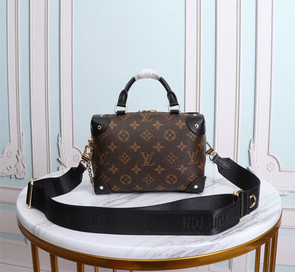 Louis Vuitton Petite Malle
