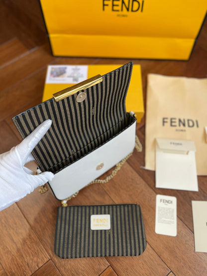 Fendi Wallet On Chain With Pouches Bags
