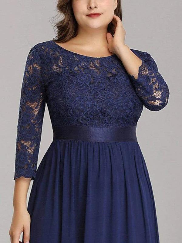 Plus Size Round Neck Lace Maxi Dress