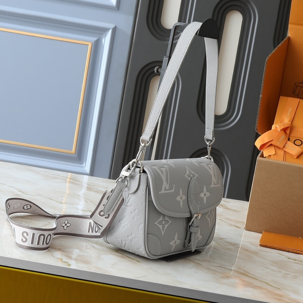 LOUIS VUITTON DIANE MONOGRAM EMPREINTE BRUME AND QUARTZ 25CM M14214