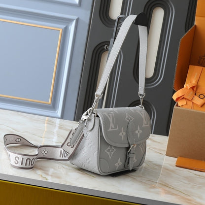 LOUIS VUITTON DIANE MONOGRAM EMPREINTE BRUME AND QUARTZ 25CM M14214