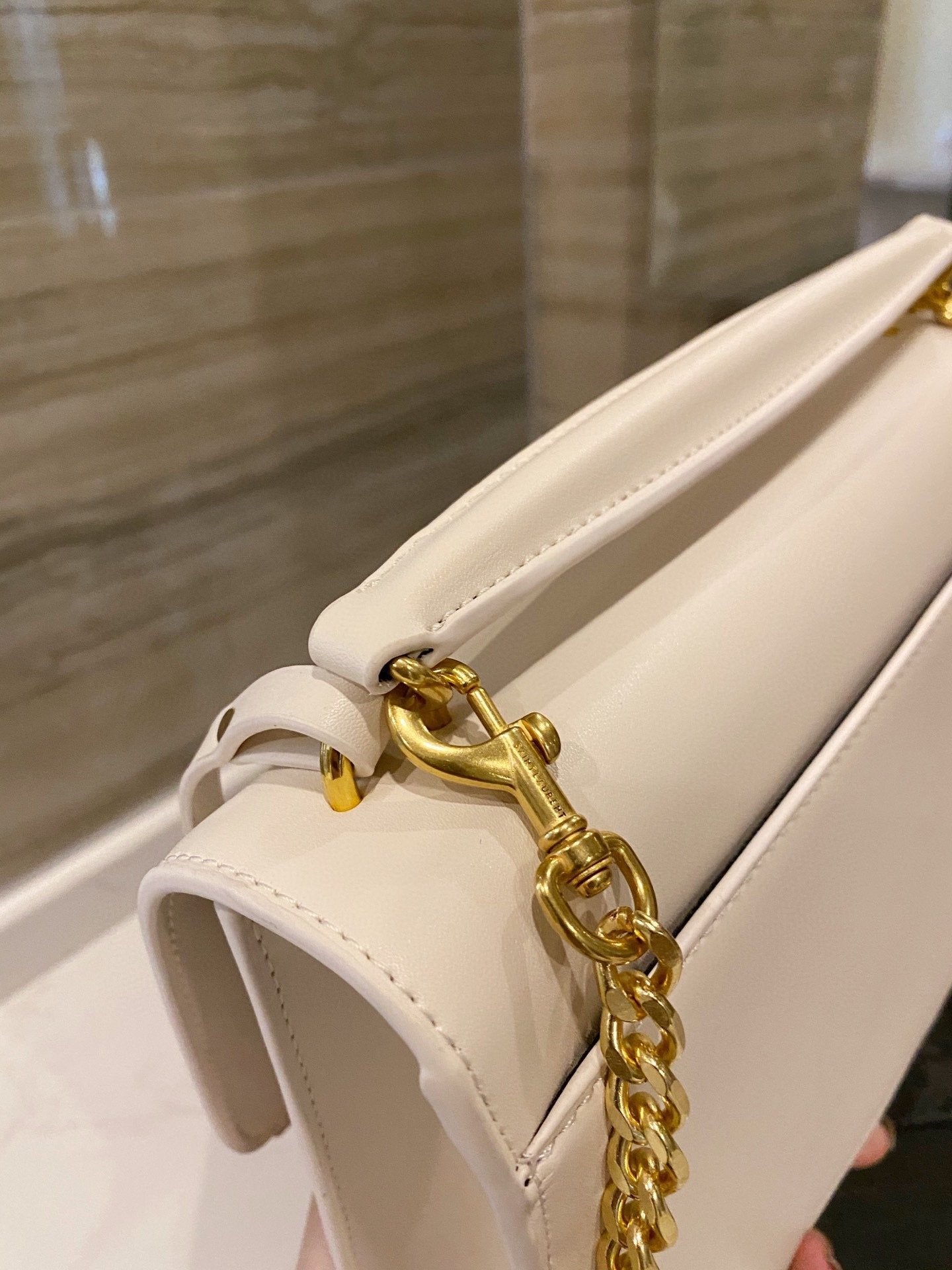 Saint Laurent SUNSET MEDIUM IN SMOOTH LEATHER